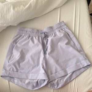 Lululemon Spring Break Away MR High Waisted Size 4 Shorts
